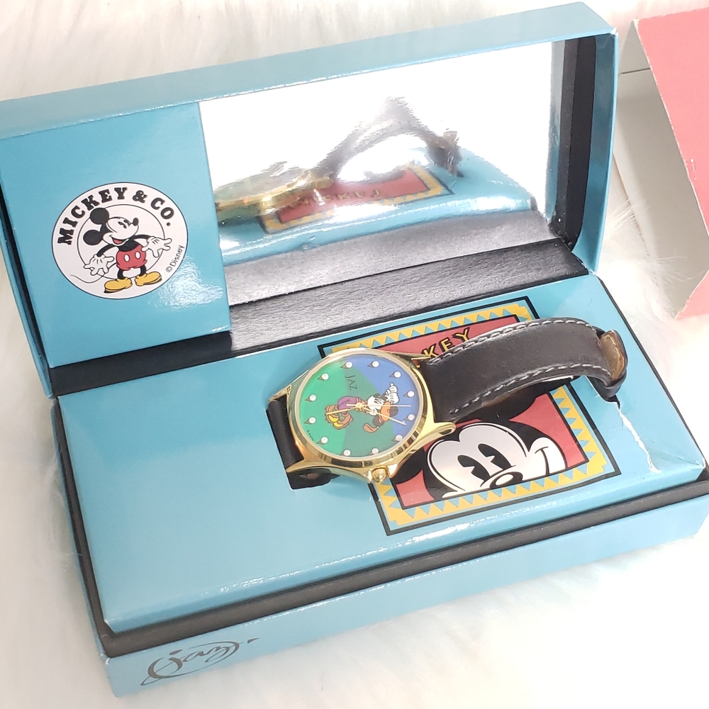 Jaz Mickey Mouse Golfing Watch Y121-X063 Japan